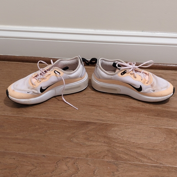 Nike Air Max Dia Running Shoe - Picture 6 of 7